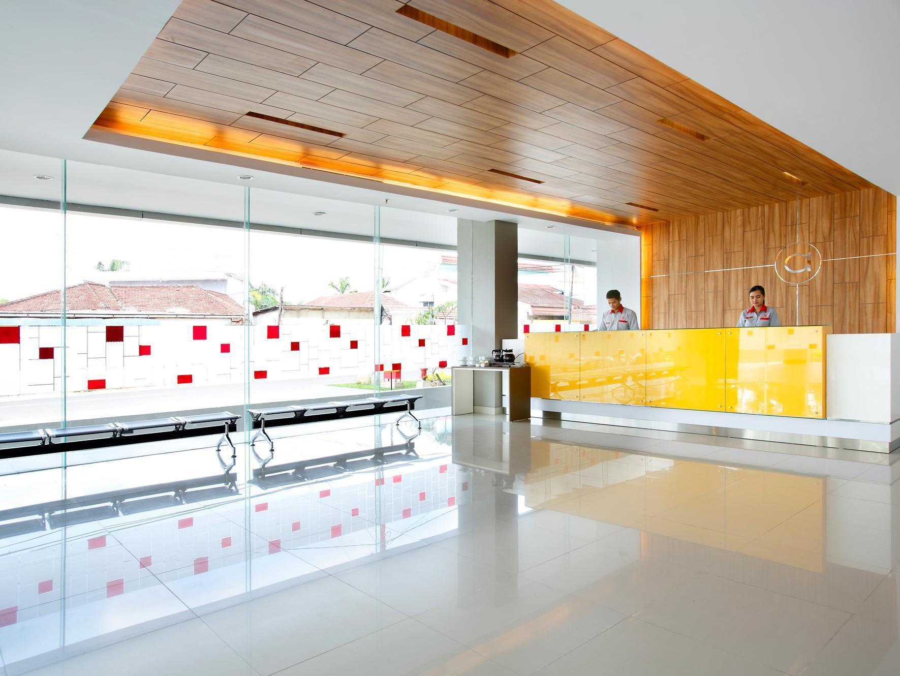 Amaris Hotel Palembang Extérieur photo