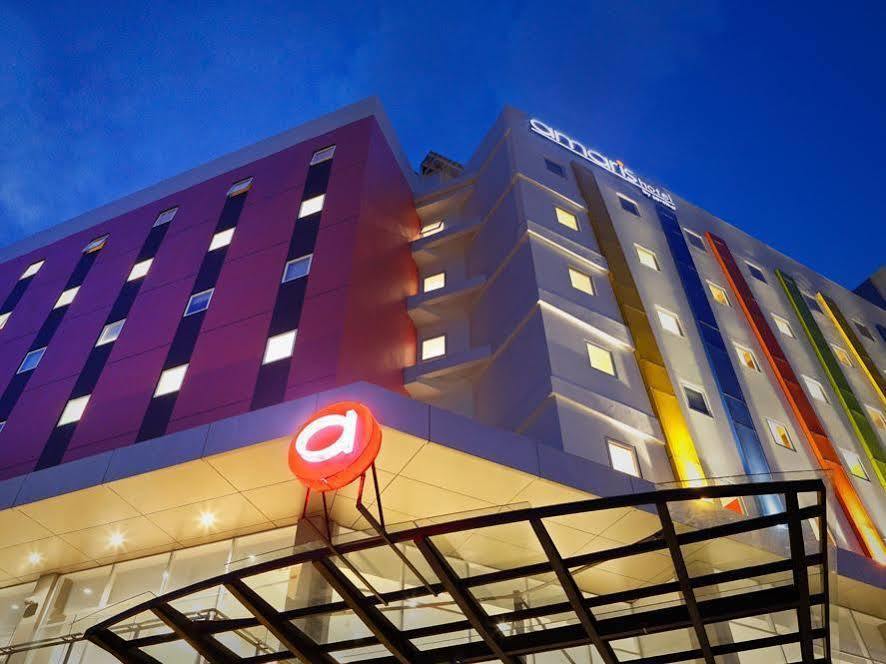 Amaris Hotel Palembang Extérieur photo